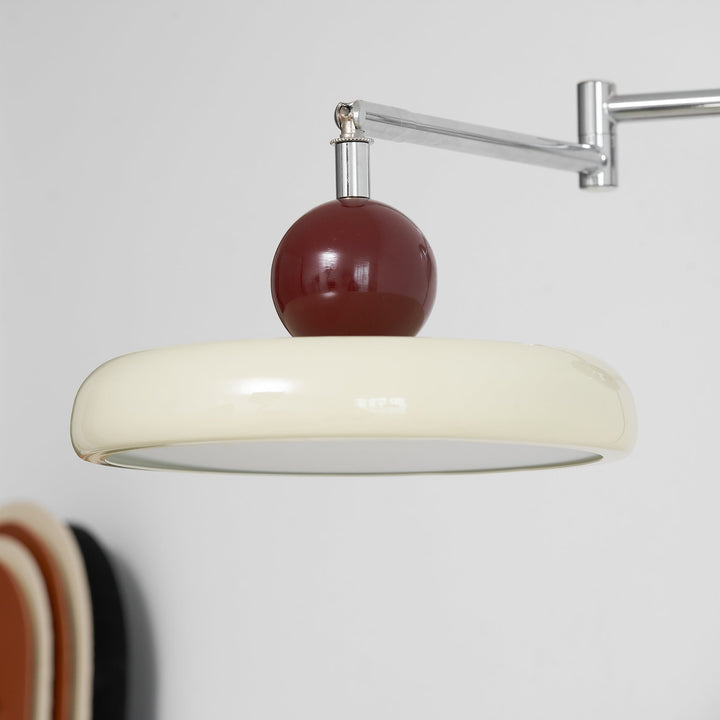 Lola Plug-in Vägglampa
