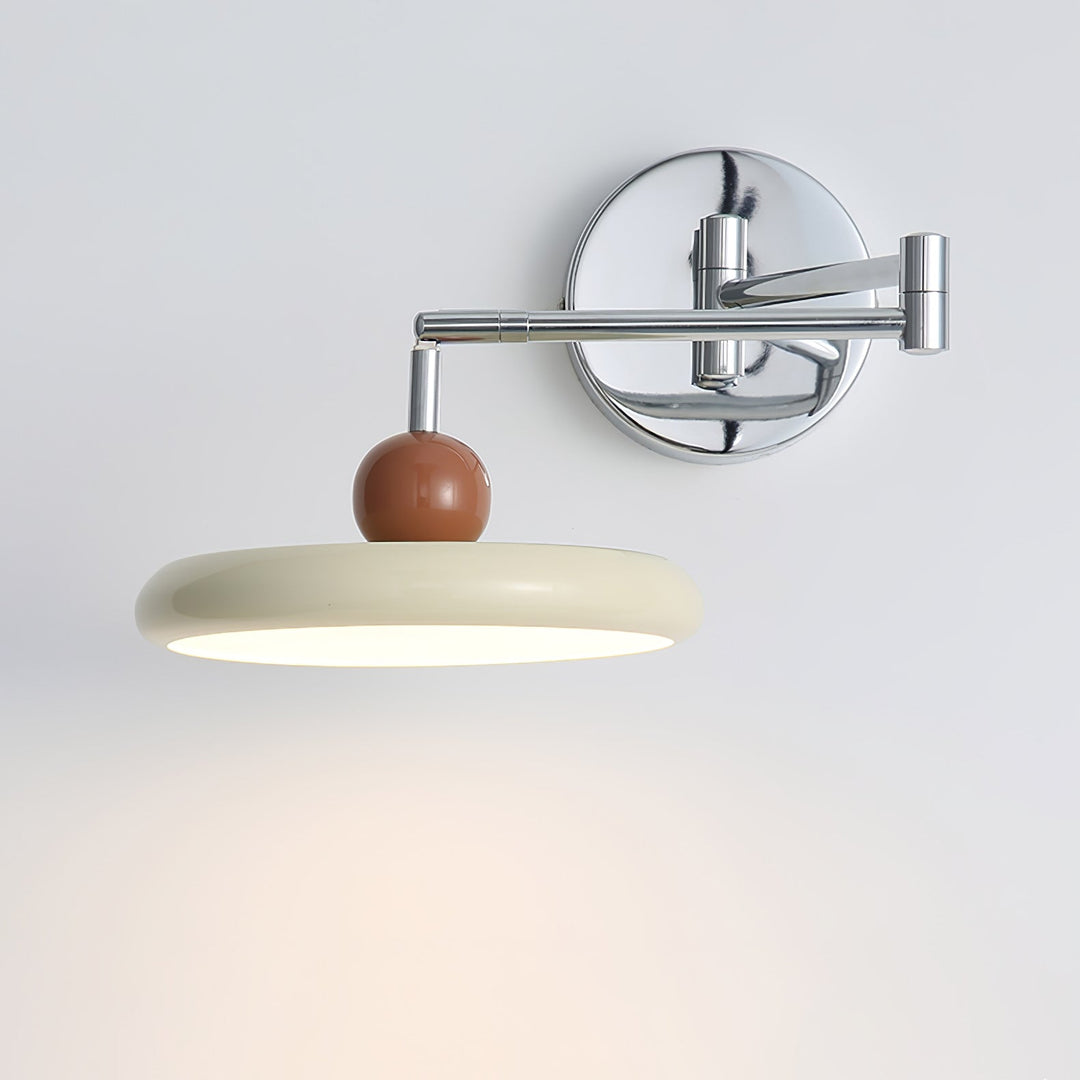 Lola Swing Arm Vägglampa