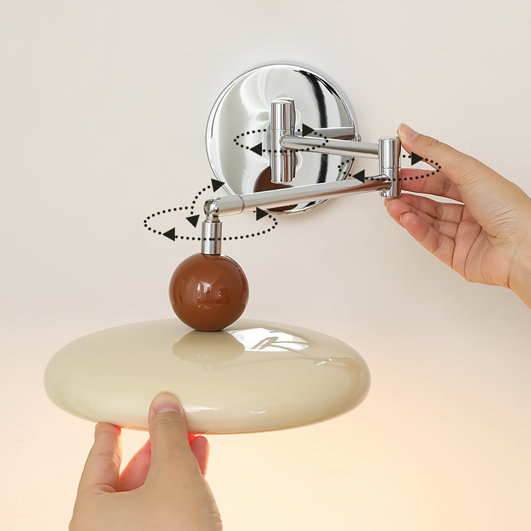 Lola Swing Arm Vägglampa