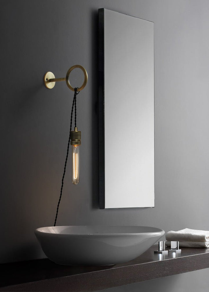 Loop Minimalist Vägglampa