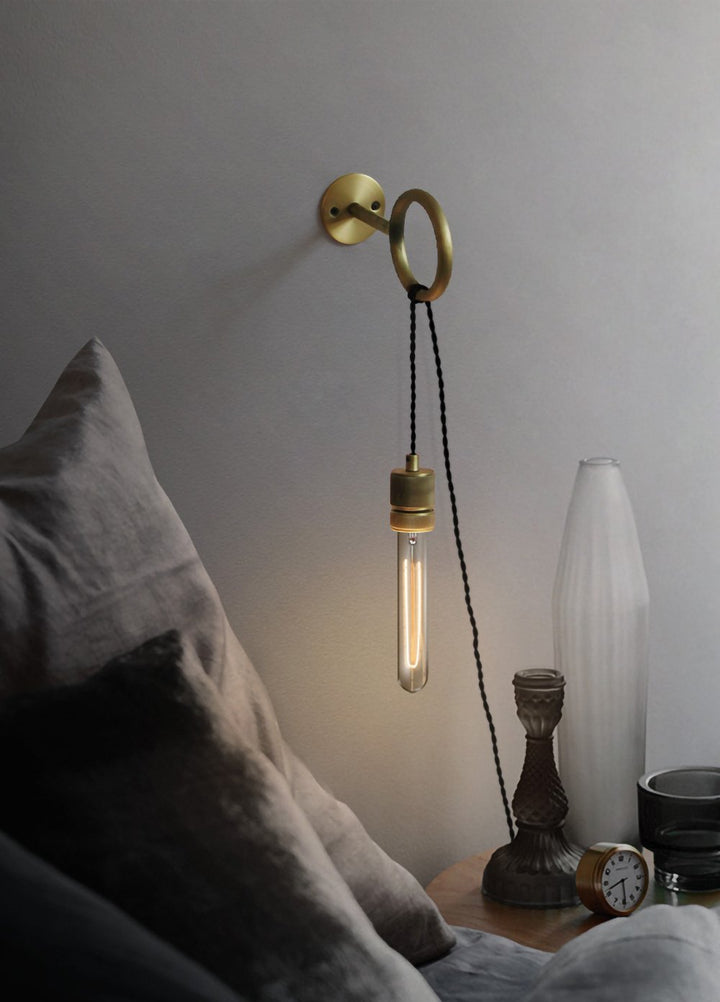 Loop Minimalist Vägglampa