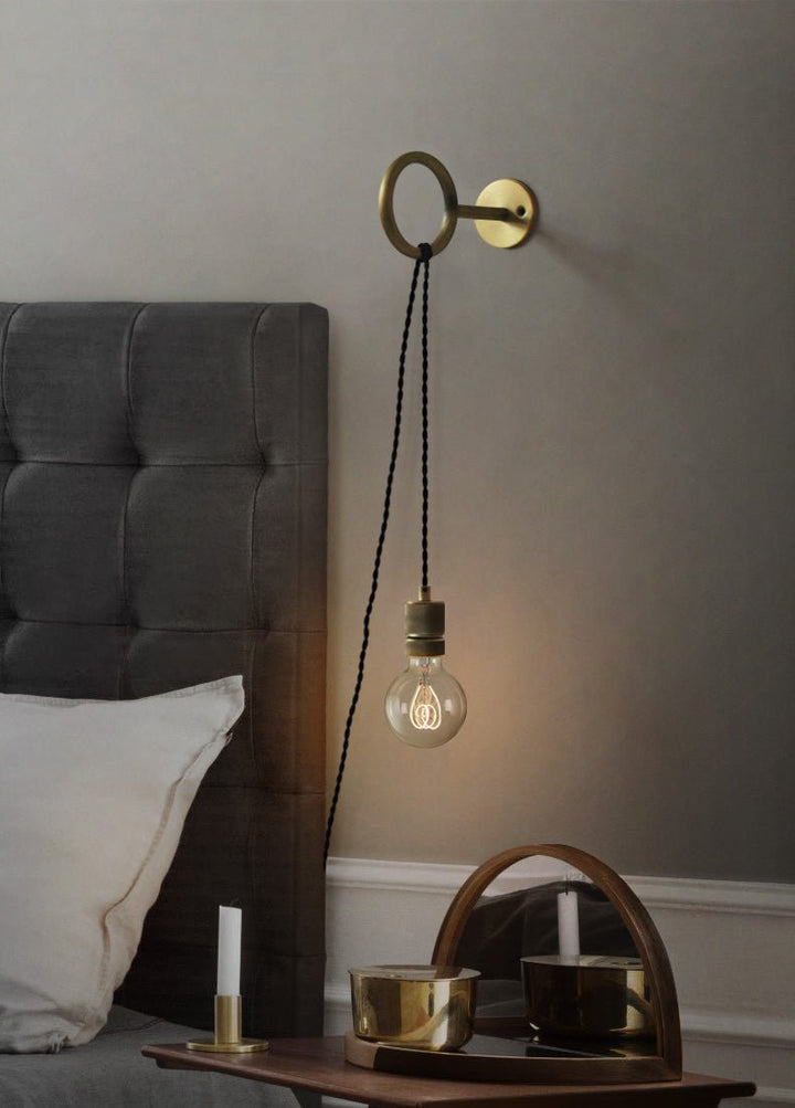 Loop Minimalist Vägglampa
