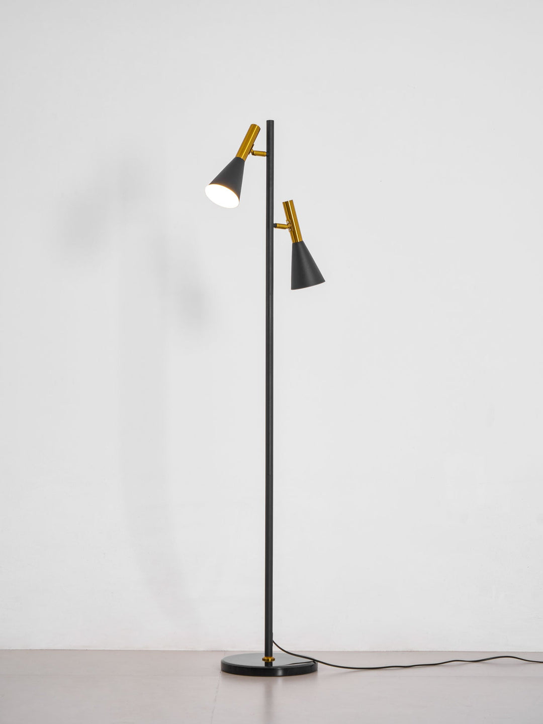 Lron Mouth Golvlampa