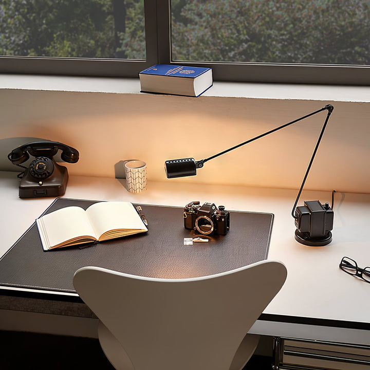 Dynamo Bordslampa