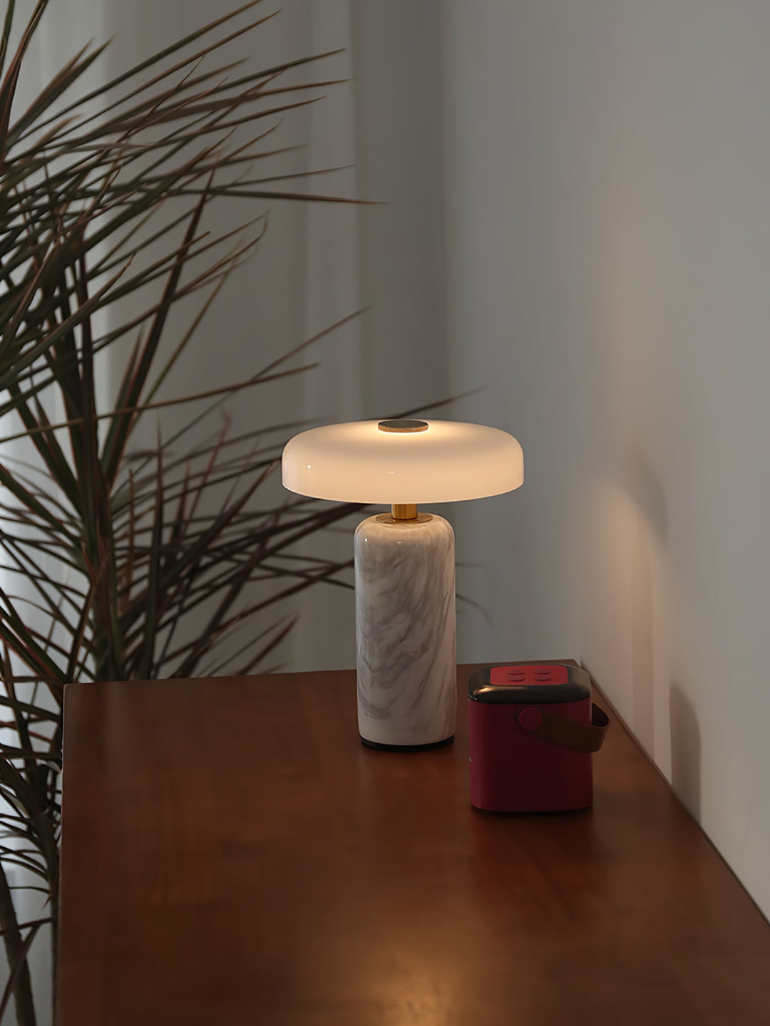 Lunara Marmor Bordslampa