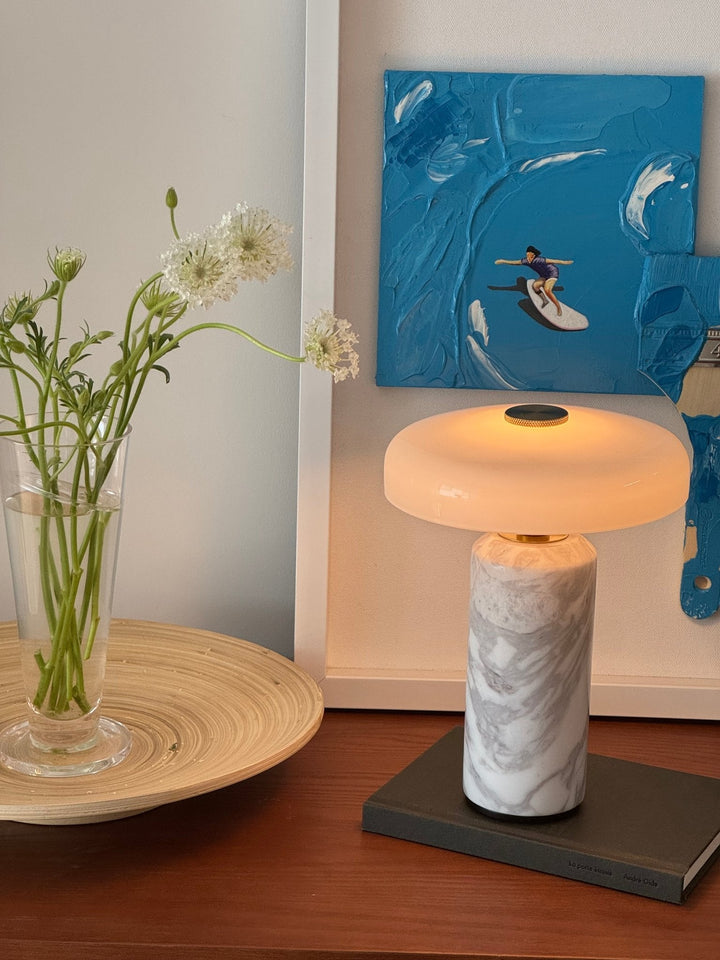 Lunara Marmor Bordslampa