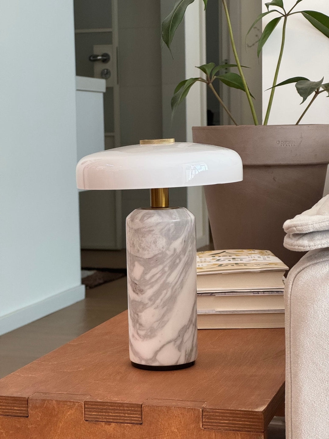 Lunara Marmor Bordslampa