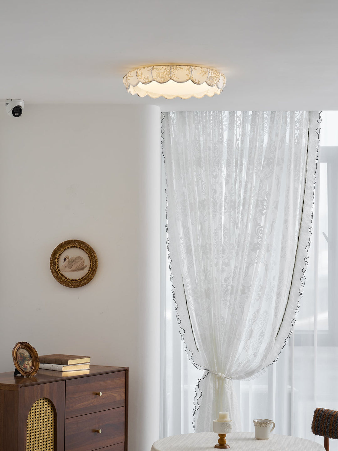 Lunaria Veil Taklampa