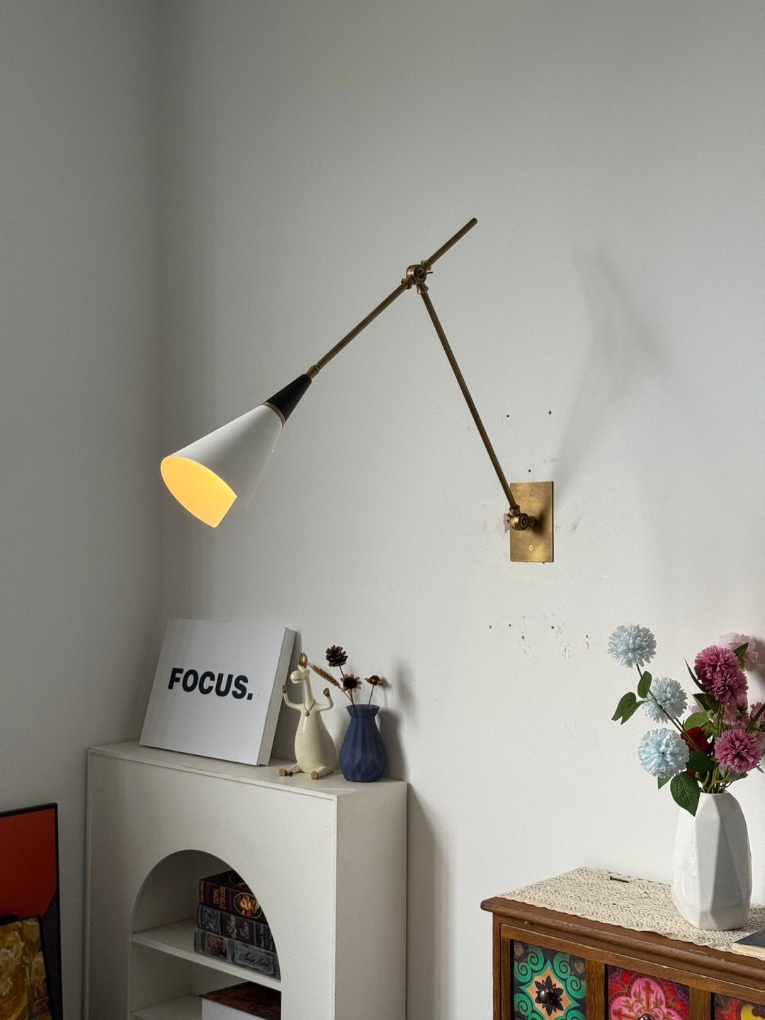 Magari Vägglampa