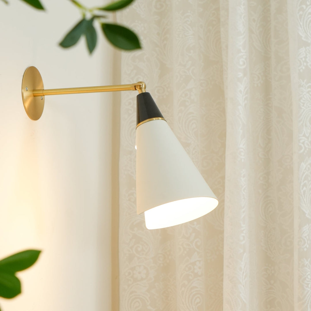 Petite Magari Vägglampa