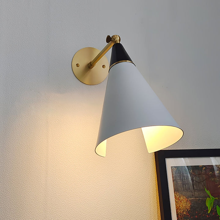 Petite Magari Vägglampa