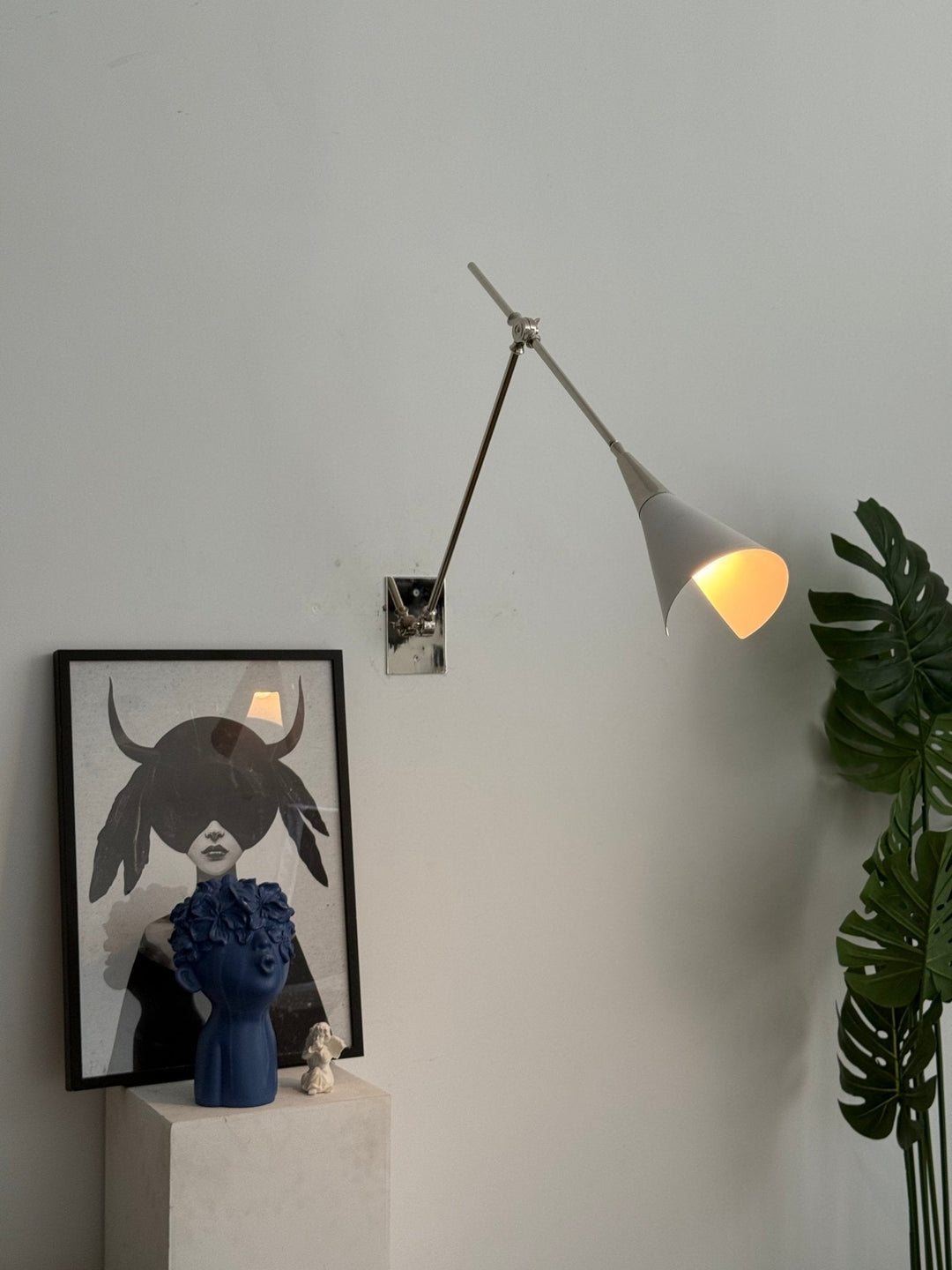 Magari Vägglampa