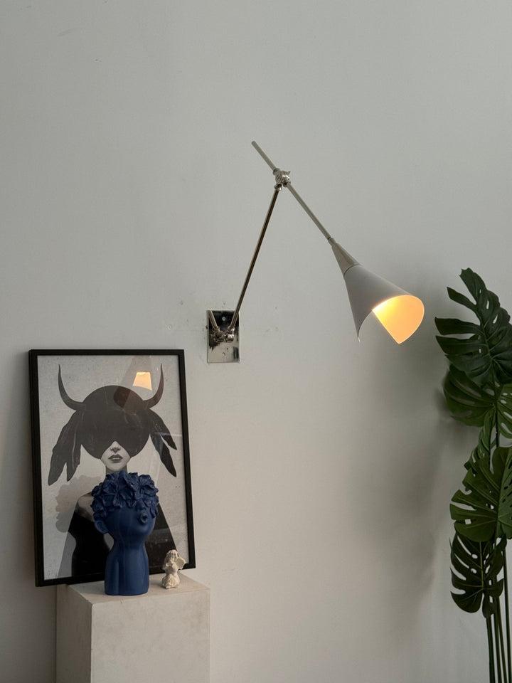 Magari Vägglampa