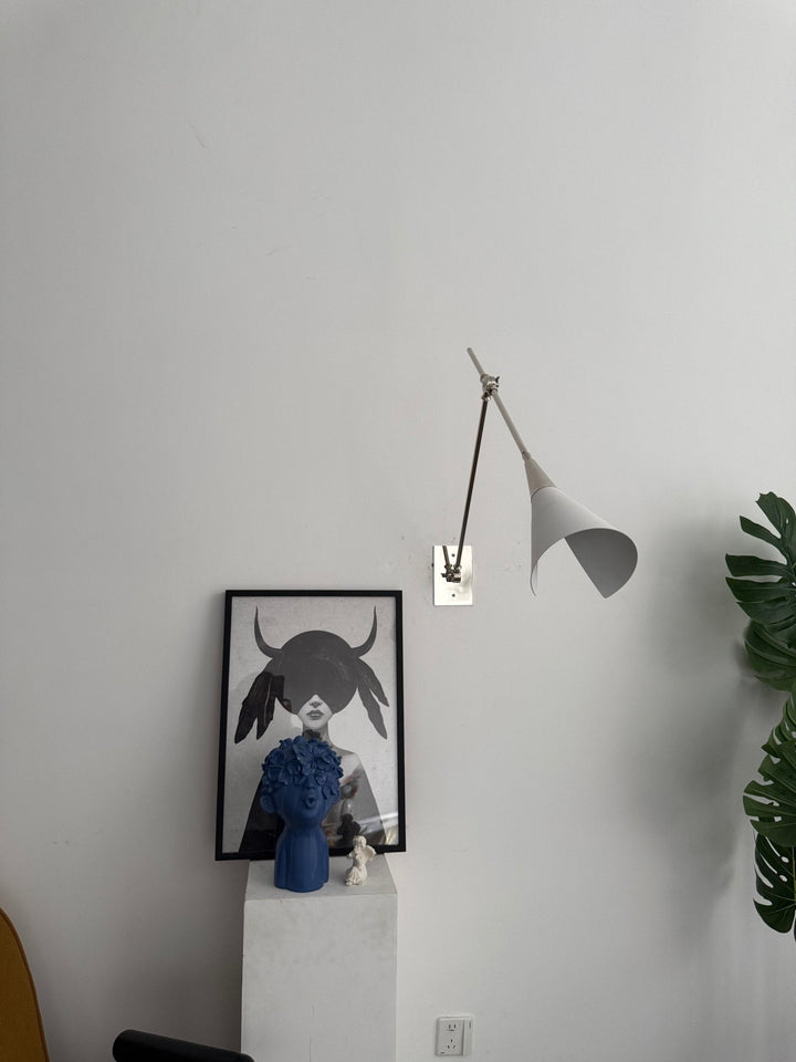 Magari Vägglampa