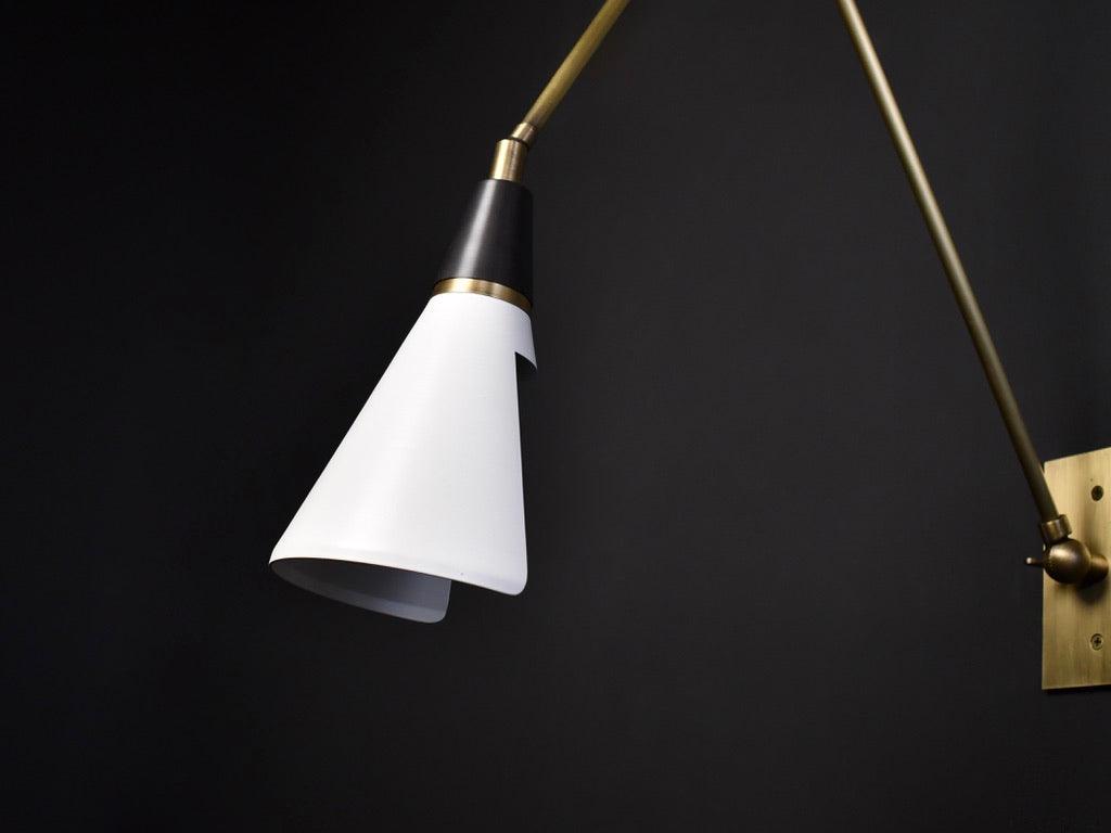 Magari Vägglampa