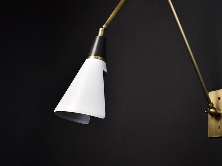 Magari Vägglampa