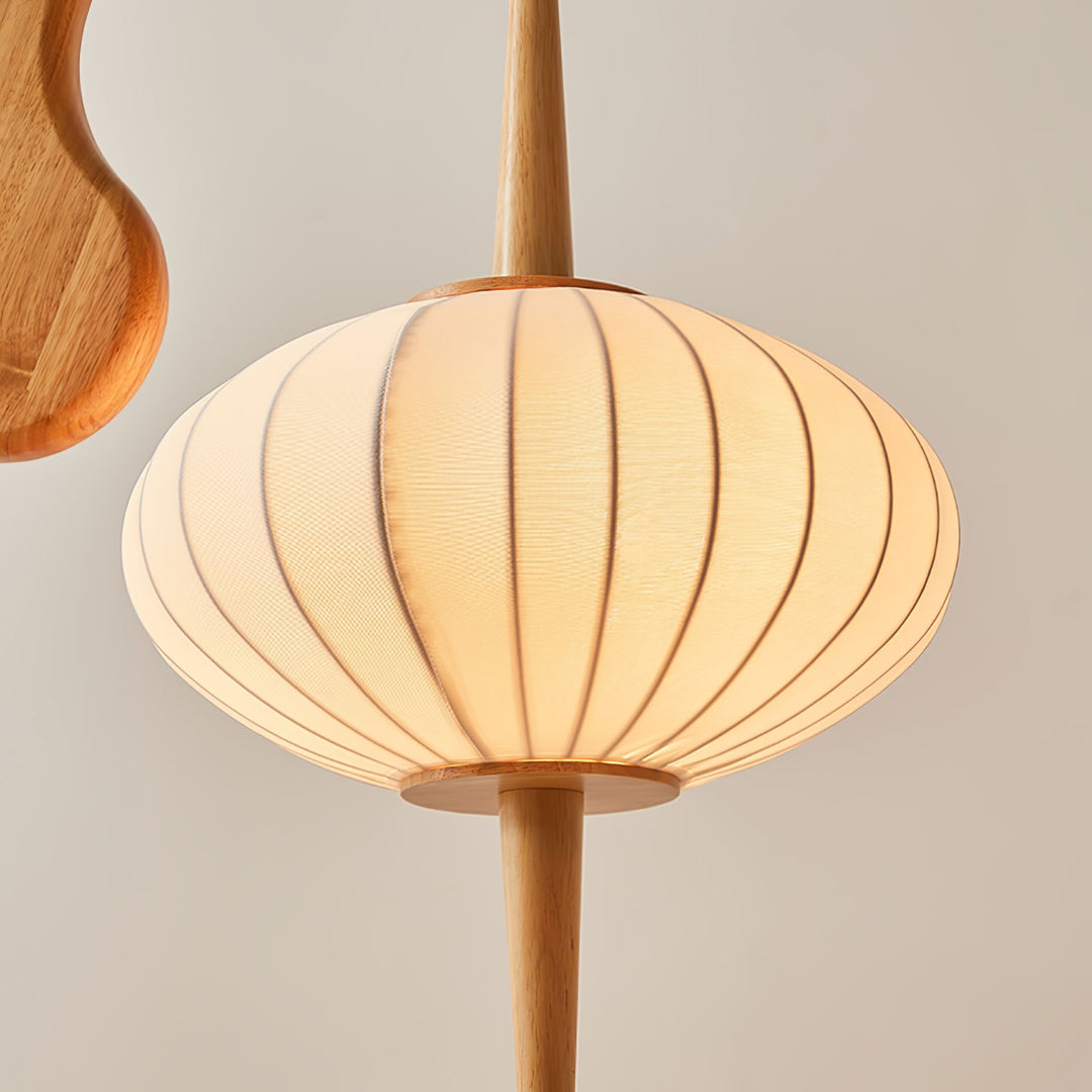 Mantis Trä Golvlampa