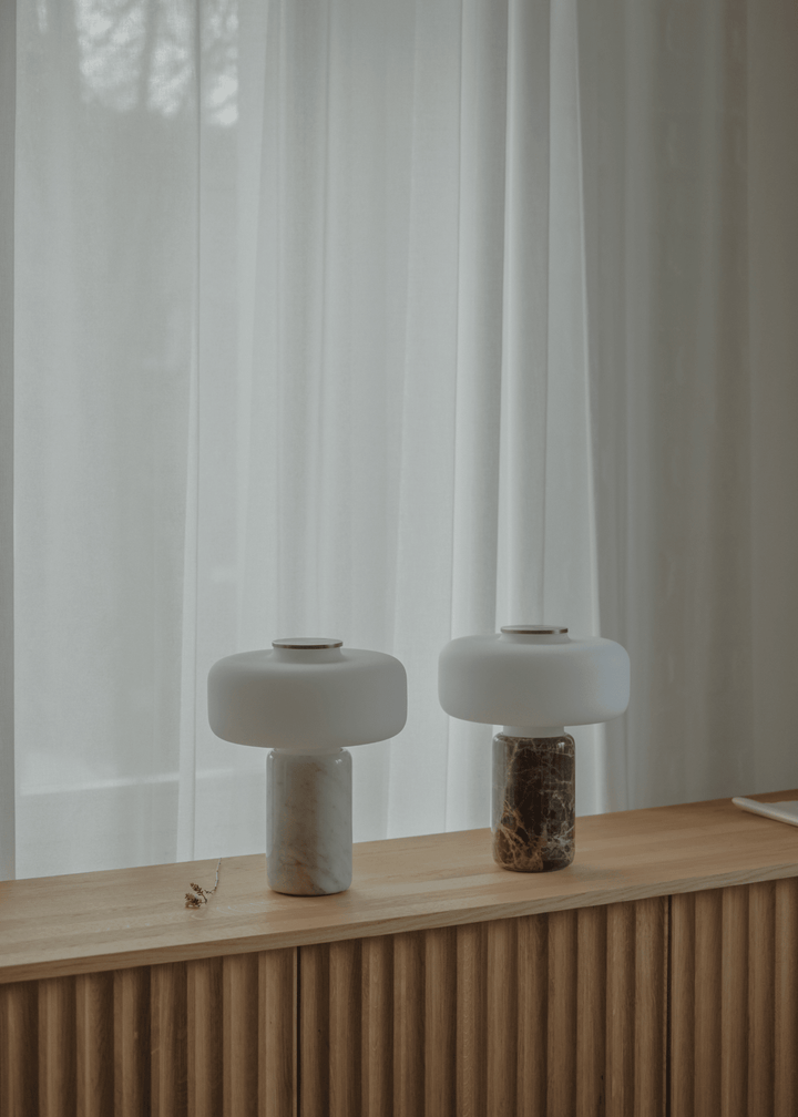 Maris Uppladdningsbar Marmor Bordslampa