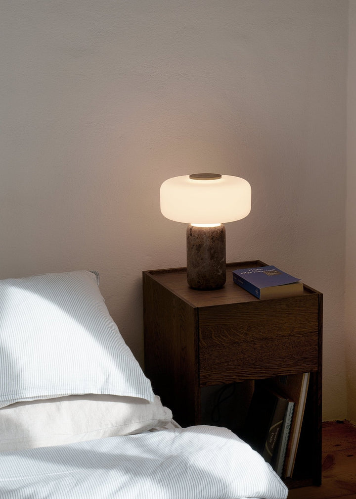 Maris Uppladdningsbar Marmor Bordslampa