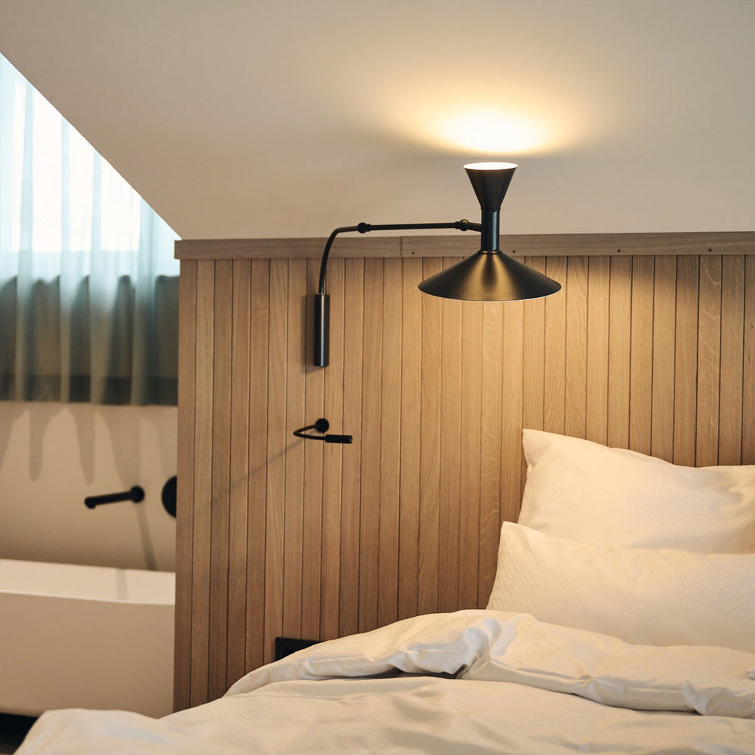 Marseille Plug-in Vägglampa