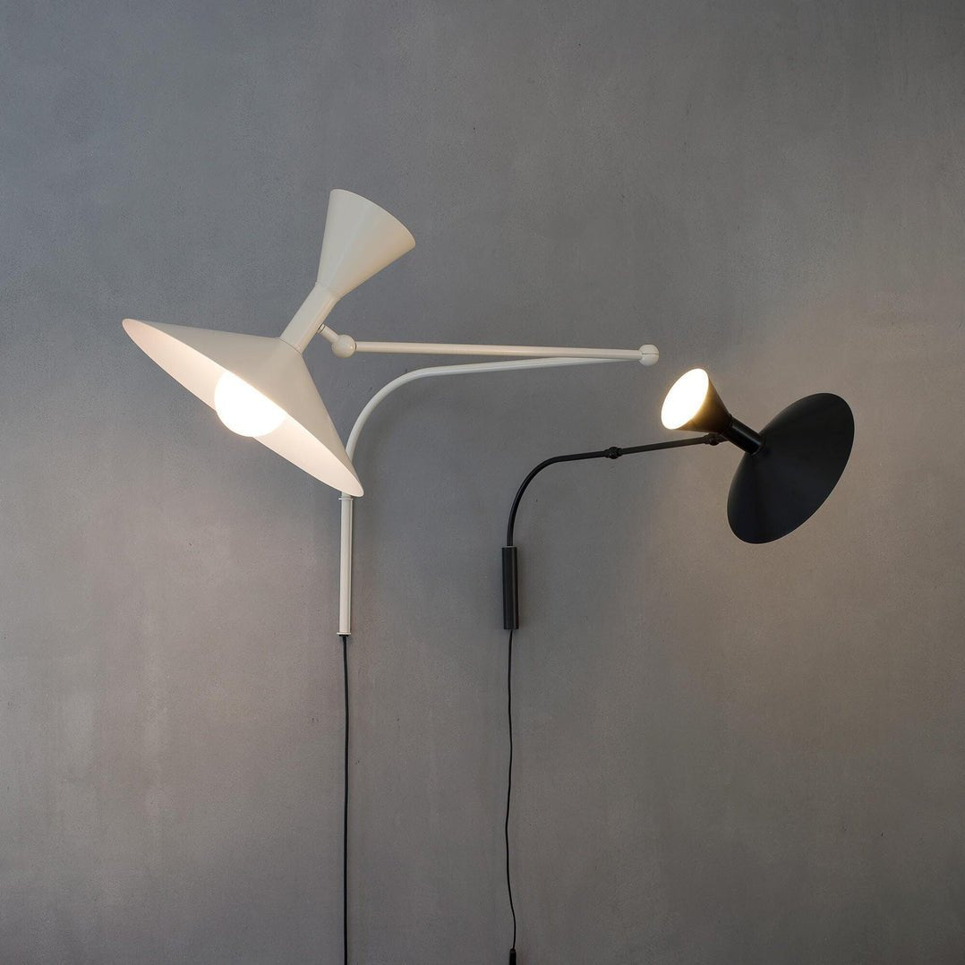 Marseille Plug-in Vägglampa