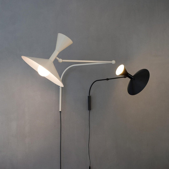 Marseille Plug-in Vägglampa