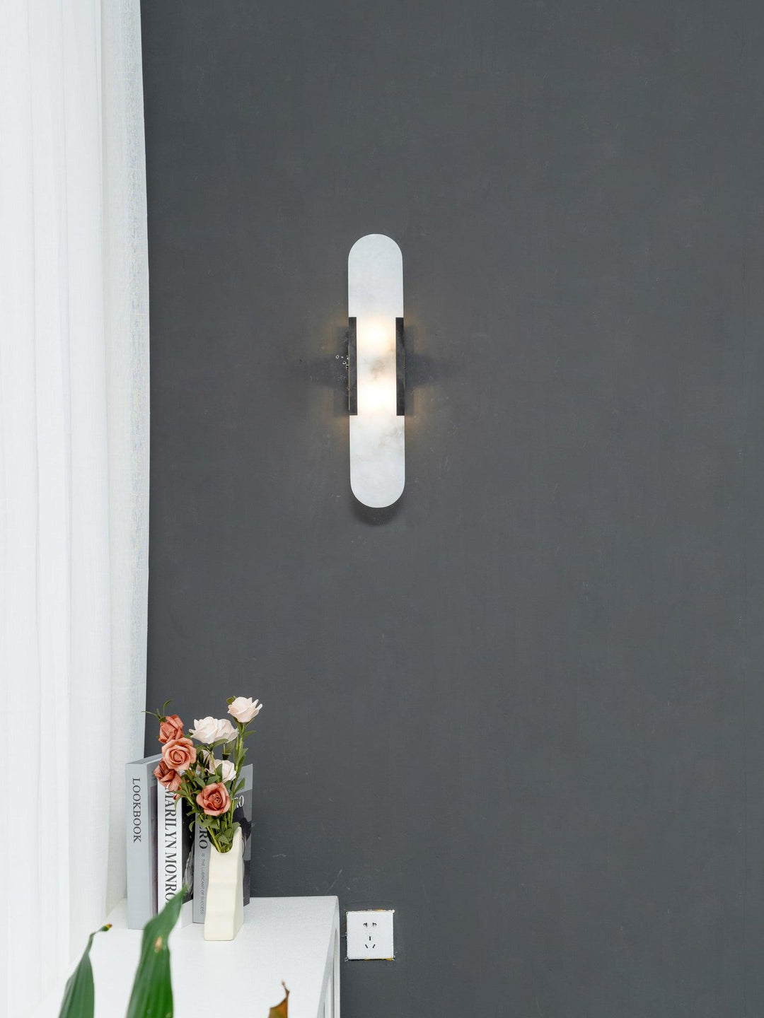 Avlång Alabaster Vägglampa