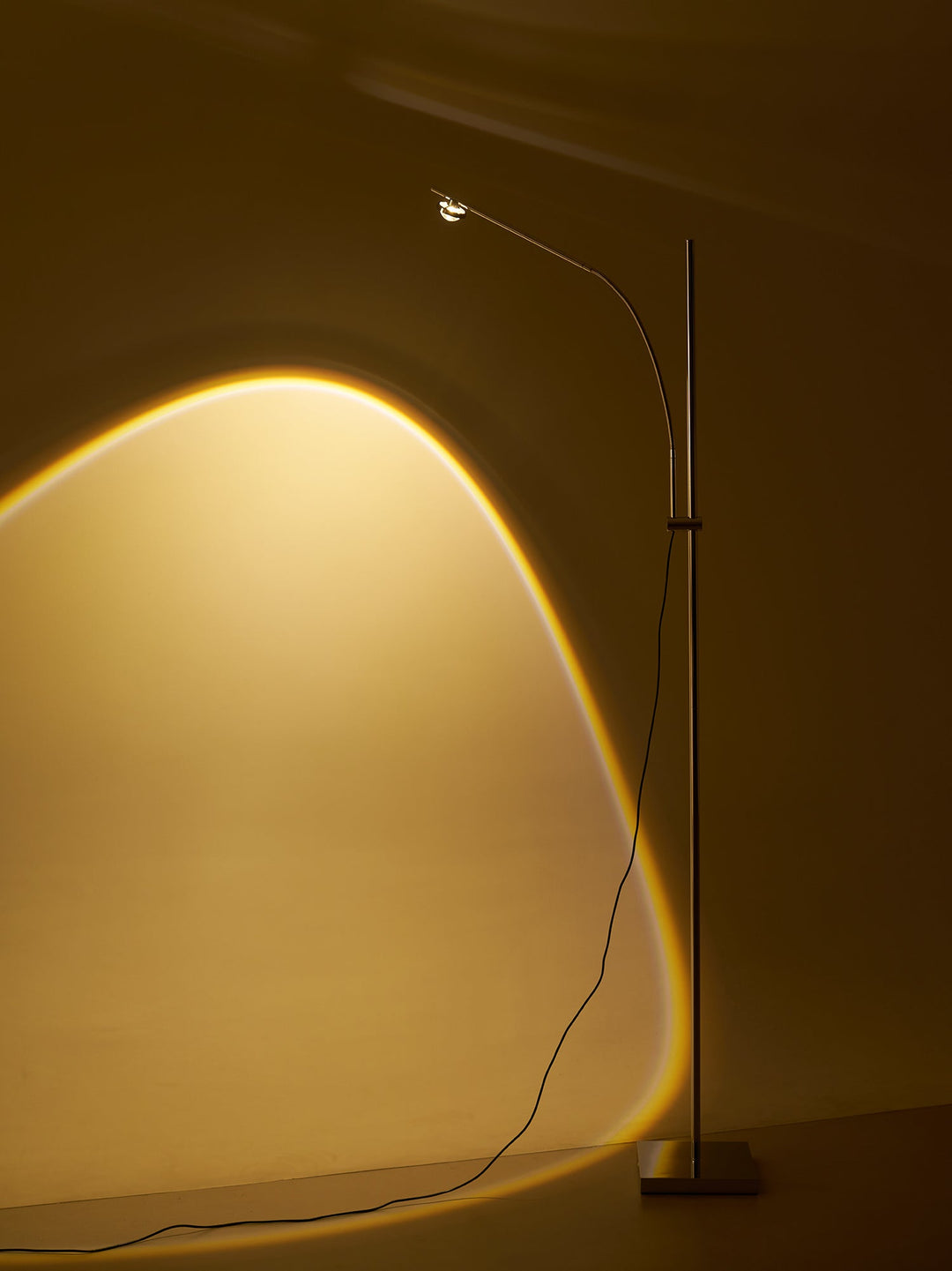 Metallkropp Elegant Golvlampa