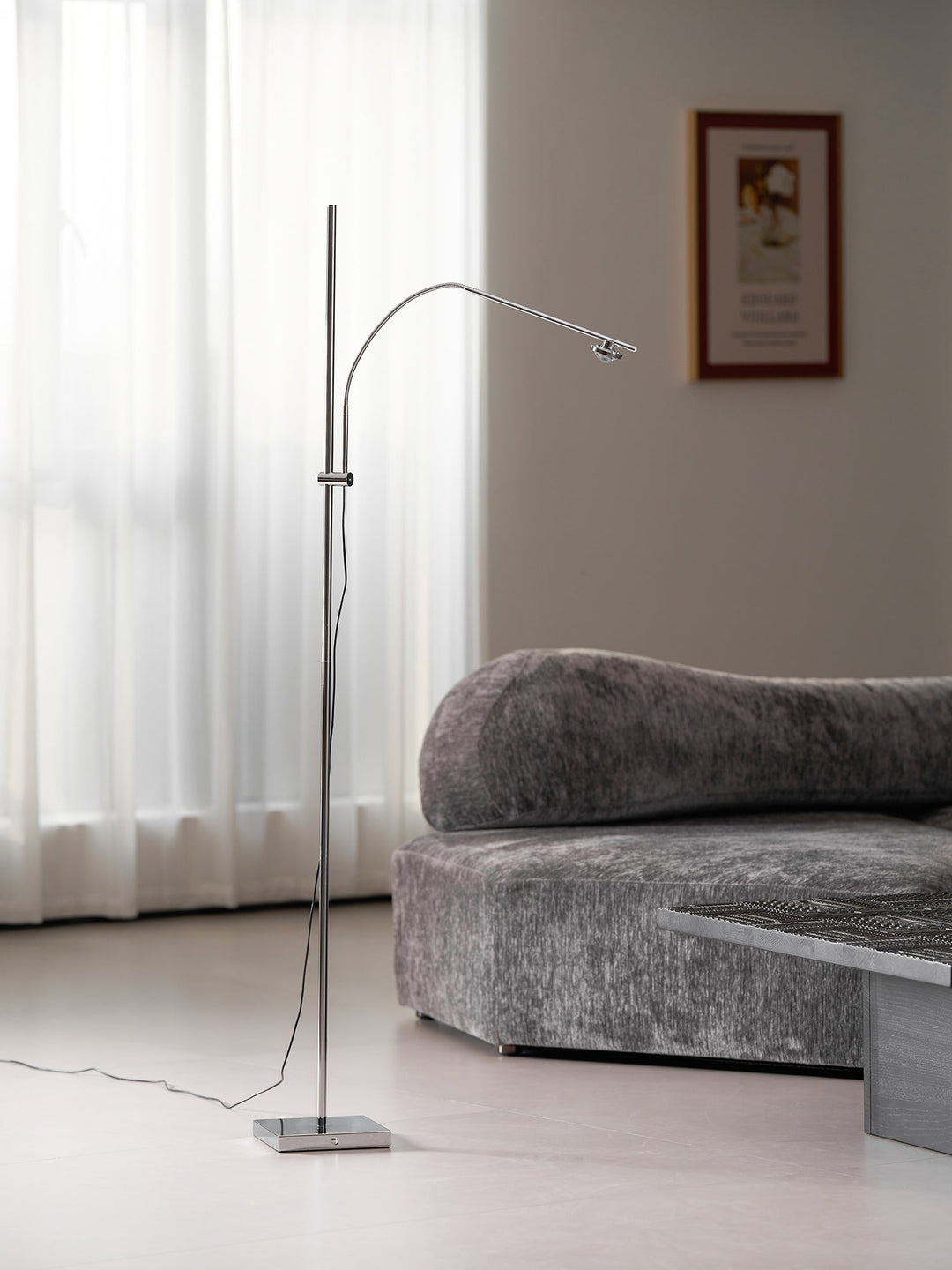 Metallkropp Elegant Golvlampa