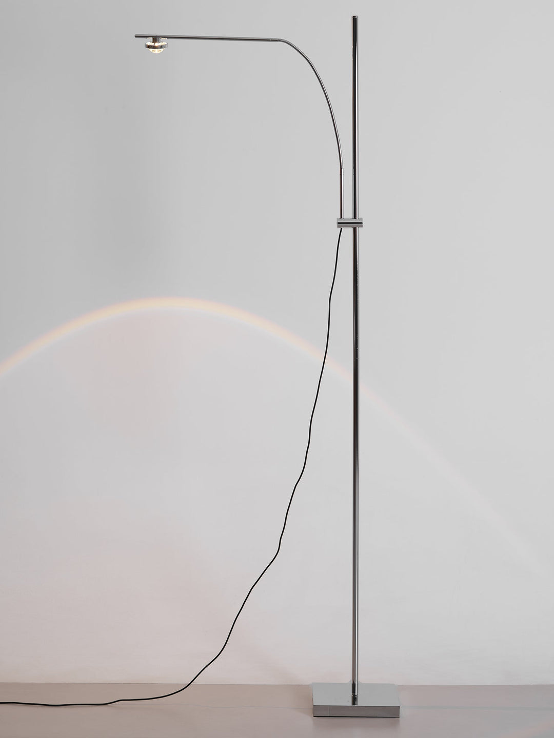 Metallkropp Elegant Golvlampa