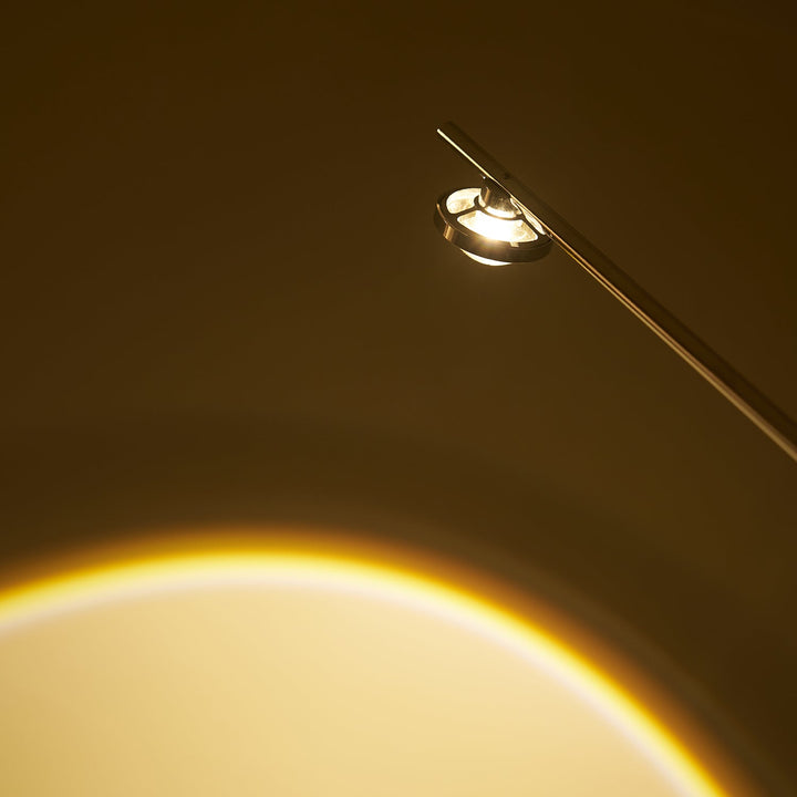 Metallkropp Elegant Golvlampa