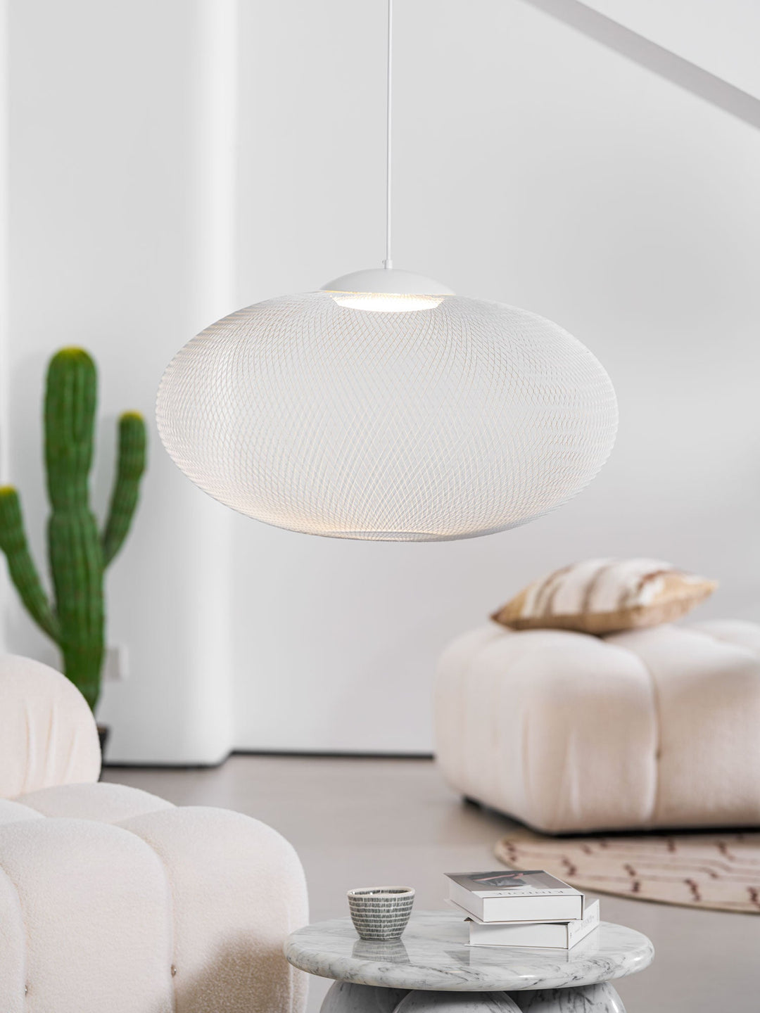 Metallic Meshwork Pendant Lamp