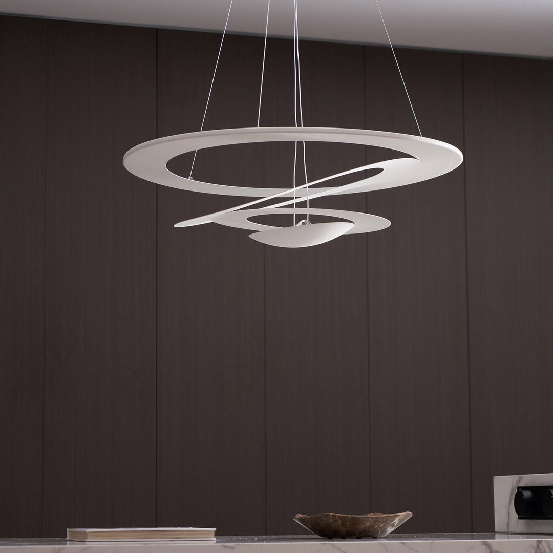 Vit Spiralpendellampa