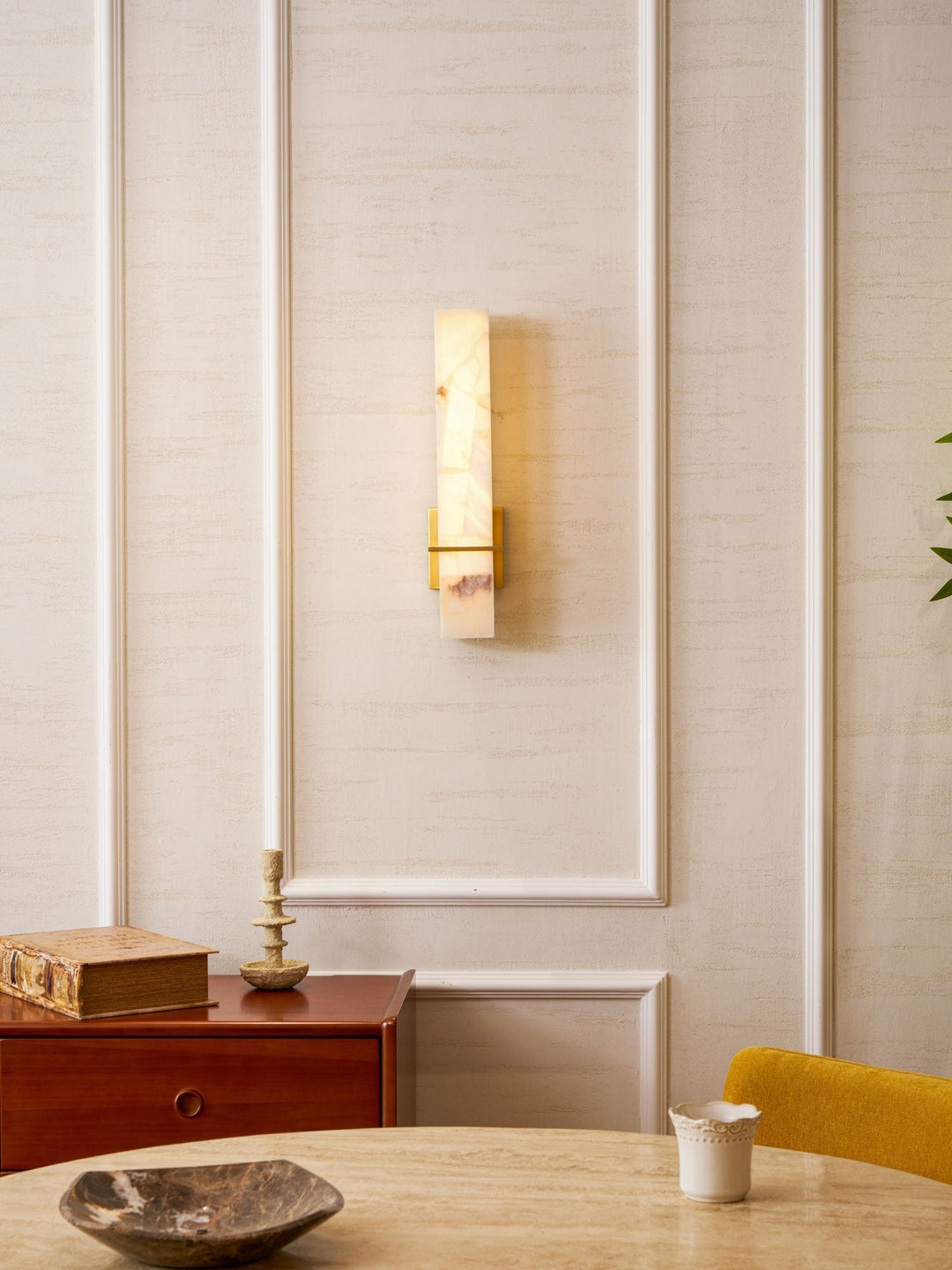 Milan Alabaster Vägglampa