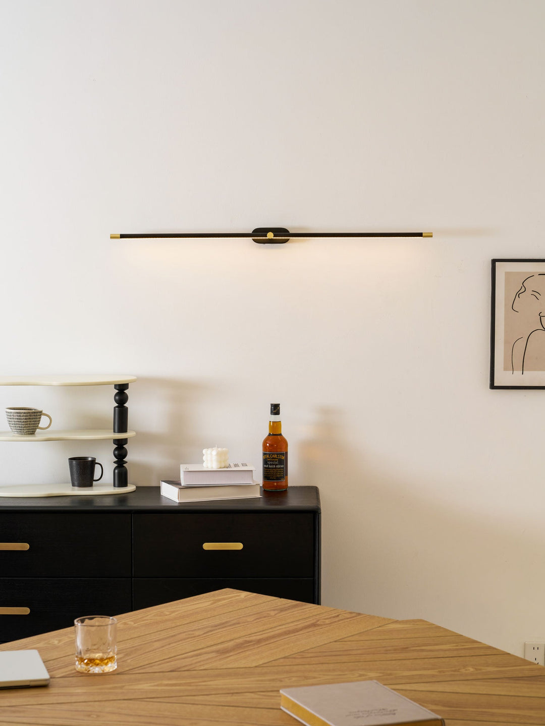 Minimalistisk Linjär Uppladdningsbar Vägglampa