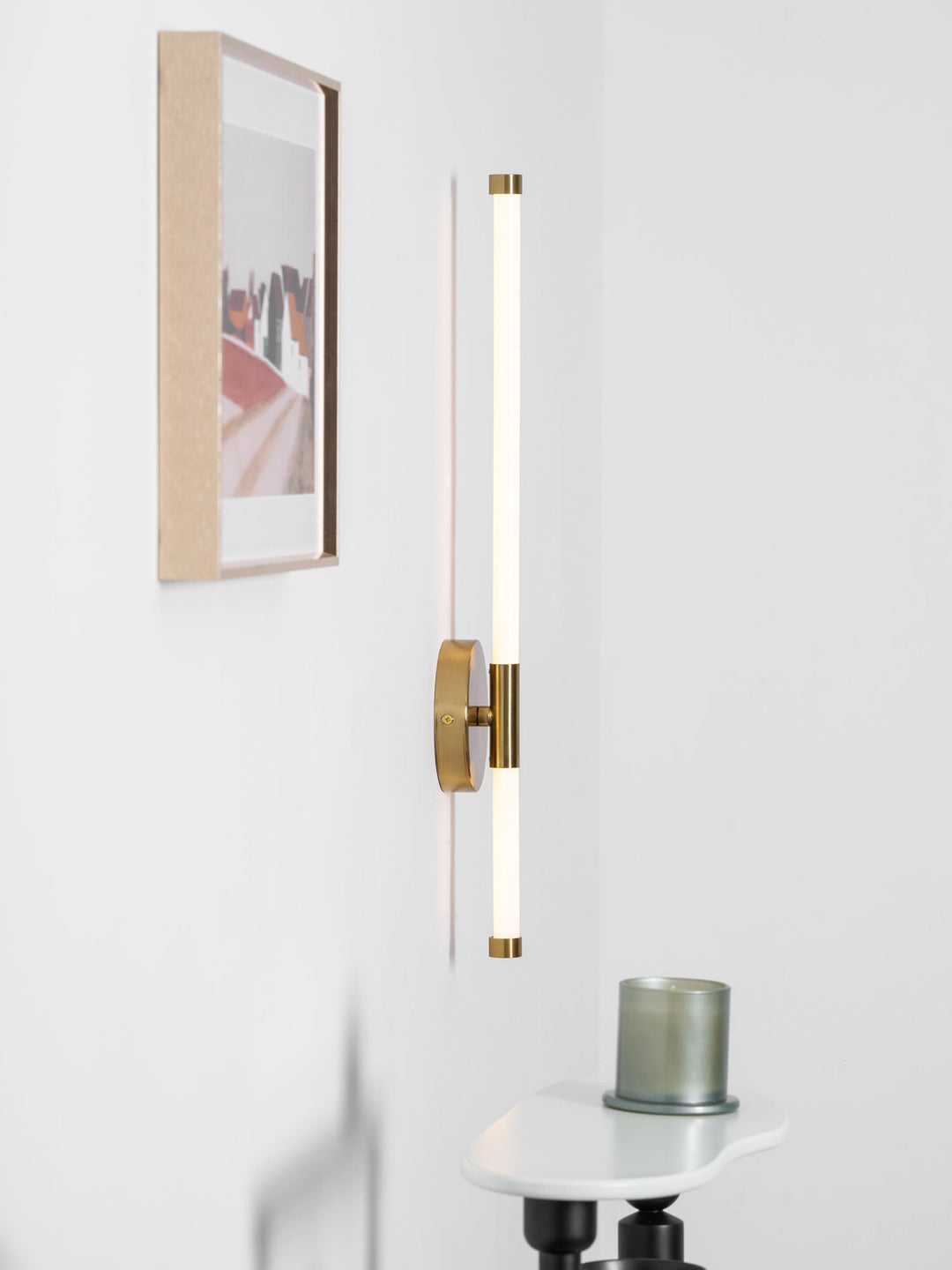 Minimalistisk Vertikal Vägglampa