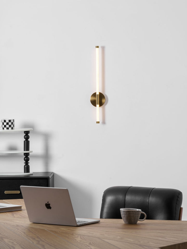 Minimalistisk Vertikal Vägglampa