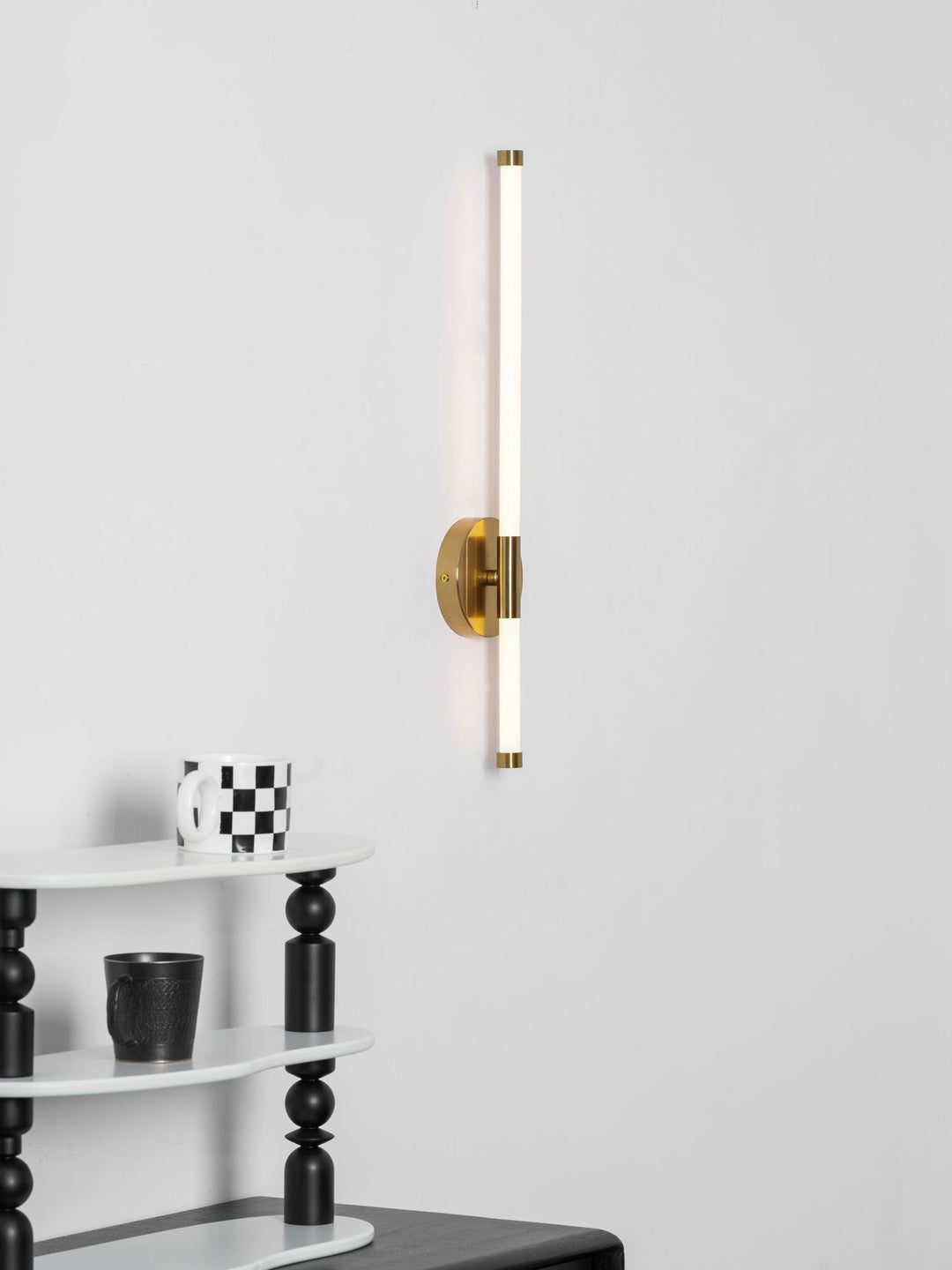 Minimalistisk Vertikal Vägglampa