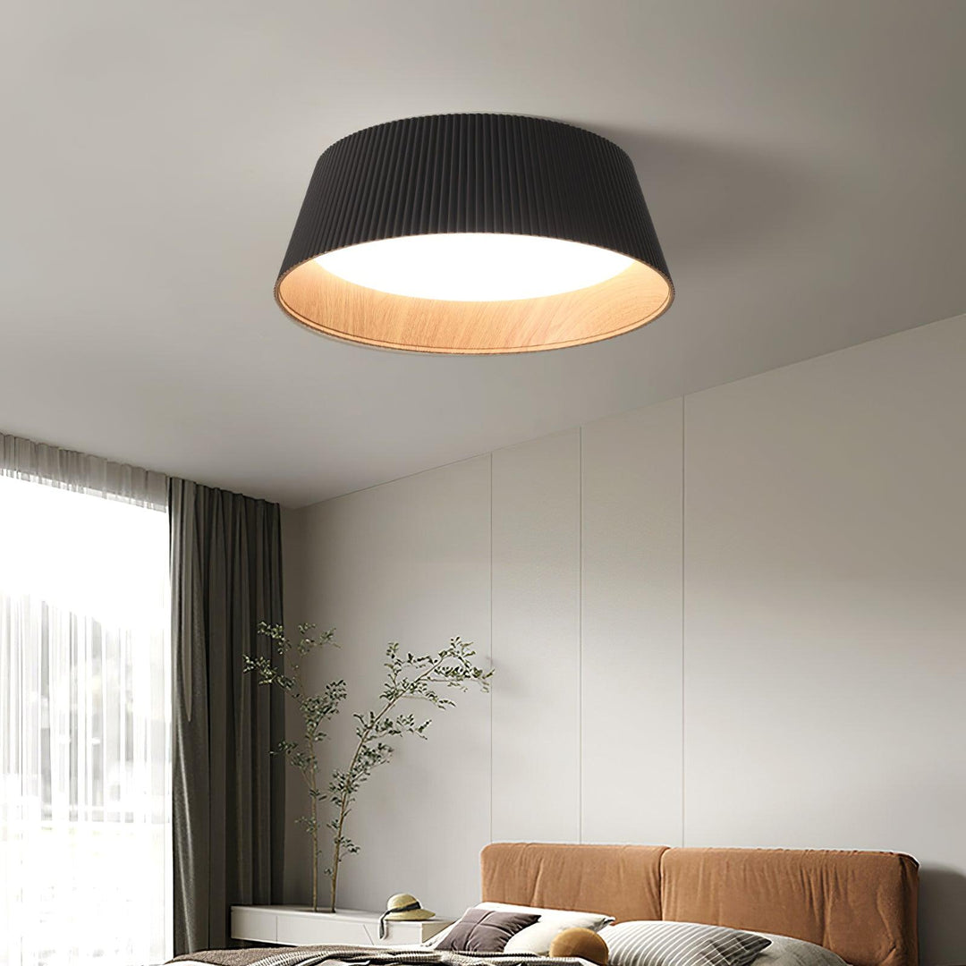 Modern Ribbad Taklampa