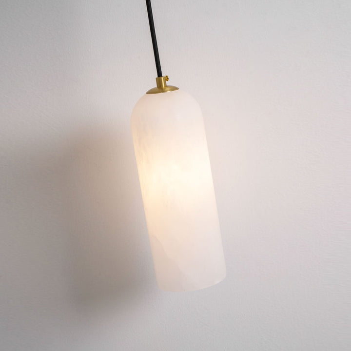 Monty Alabaster Vägglampa med Kontakt