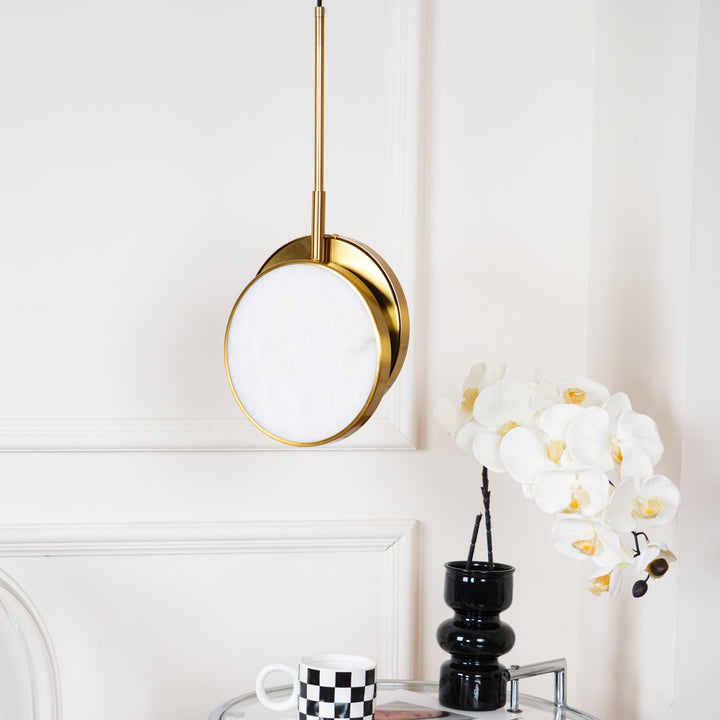 Moonshade Alabaster Pendellampa