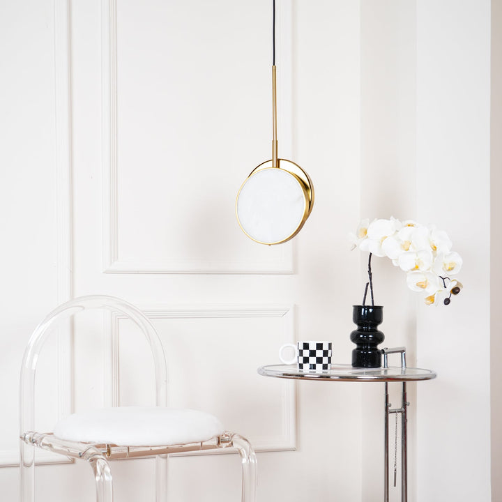 Moonshade Alabaster Pendellampa