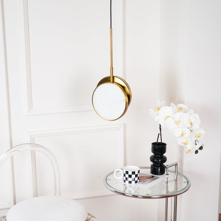 Moonshade Alabaster Pendellampa