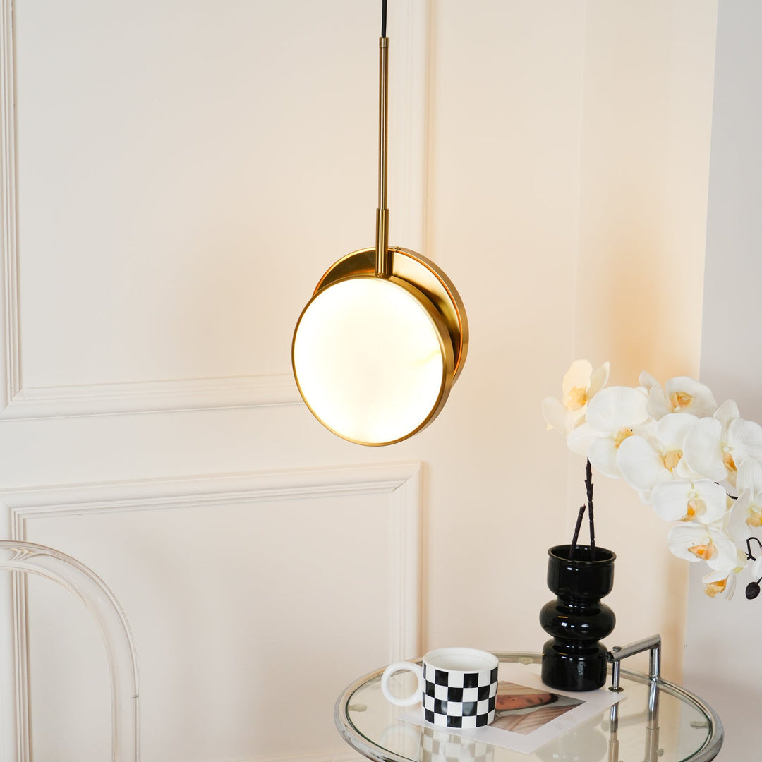 Moonshade Alabaster Pendellampa