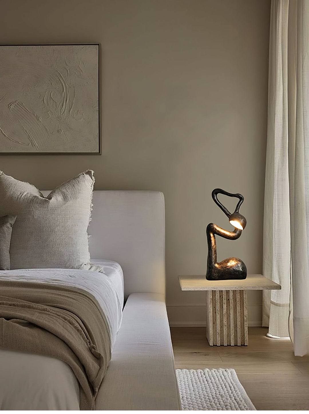 Myrrh Skulptur Bordslampa