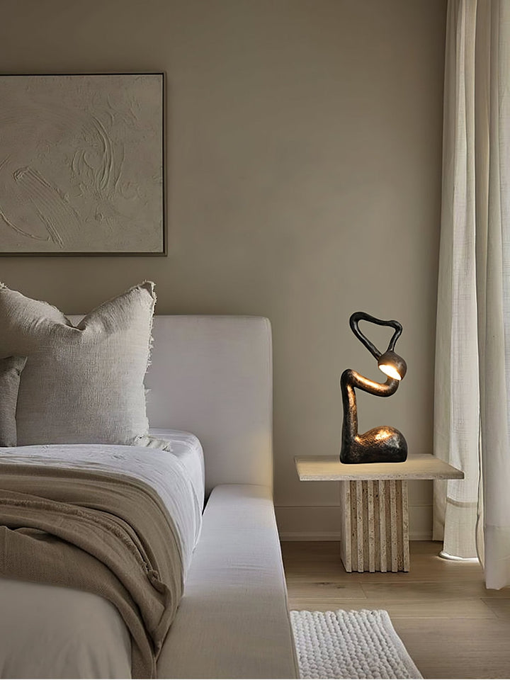 Myrrh Skulptur Bordslampa