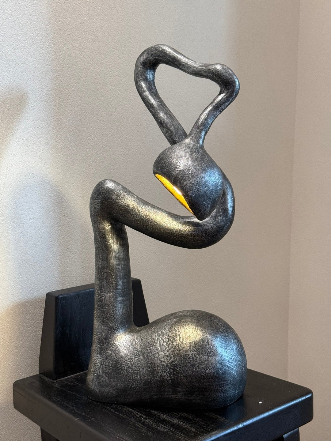 Myrrh Skulptur Bordslampa
