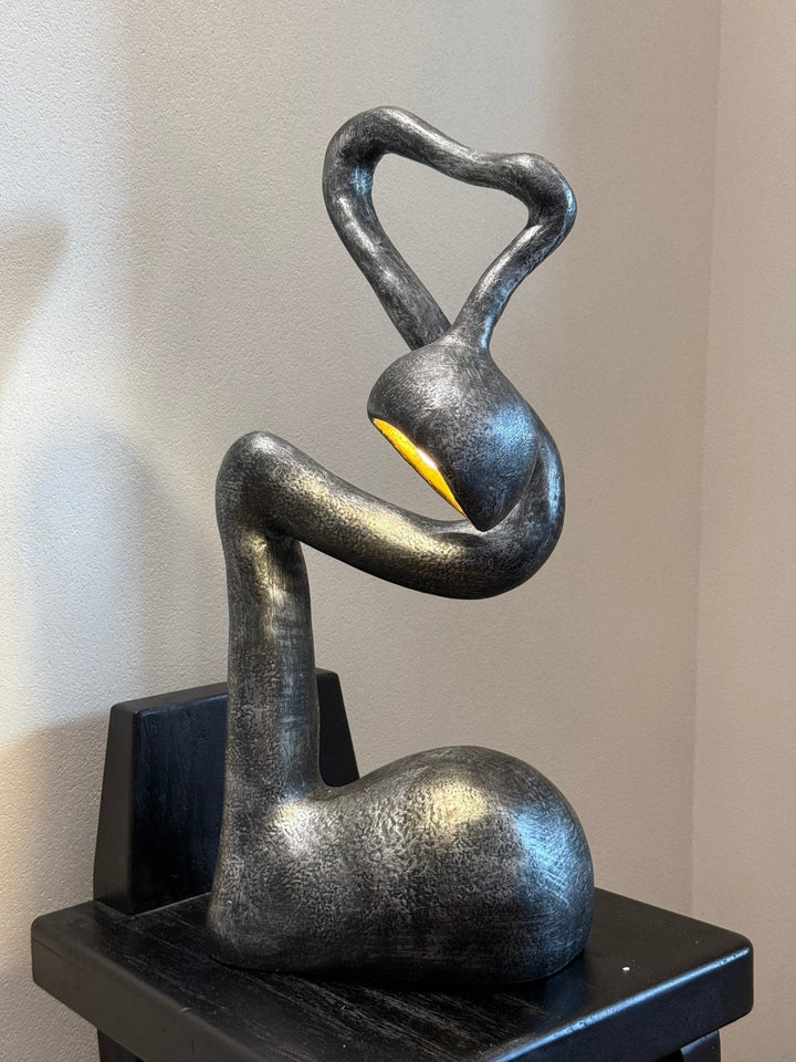 Myrrh Skulptur Bordslampa