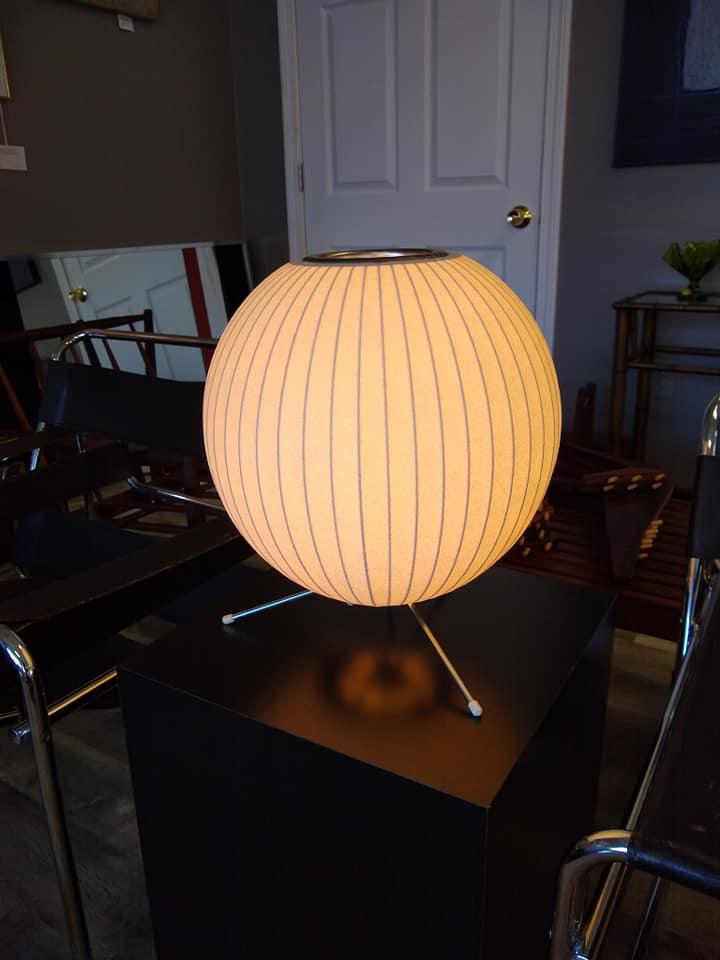Tripod Bubble Table Lamp