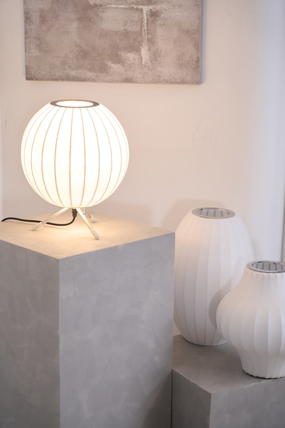Tripod Bubble Table Lamp